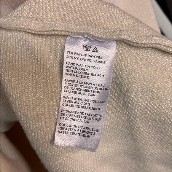 Saks Fifth Avenue Mock Neck Sweater Medium - Picture 4 of 4